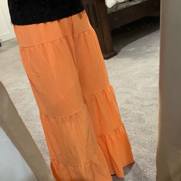 Brand new! Light weight, flowy pants - Picture 5 of 12